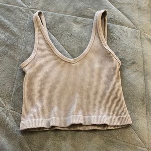 Small grey tanktop - brand unknown